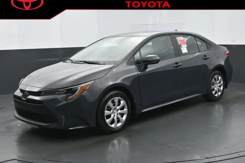 2026 Toyota Corolla LE photo 1