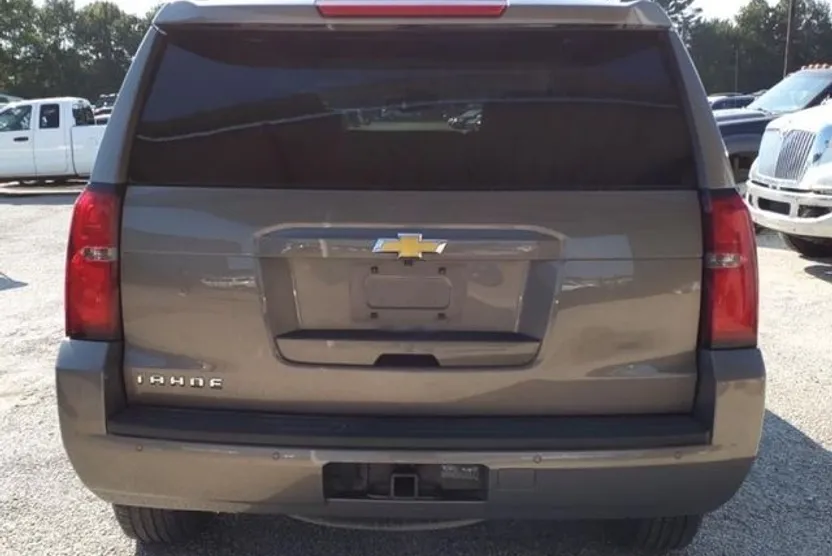 2017 Chevrolet Tahoe LT photo 1