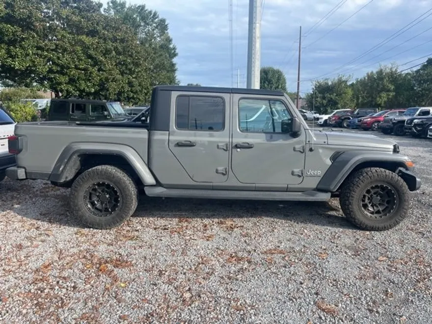 2021 Jeep Gladiator Overland photo 1