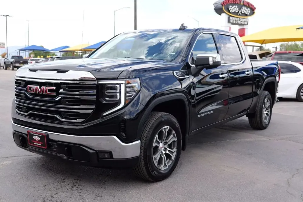 2025 Gmc Sierra 1500 SLT photo 1