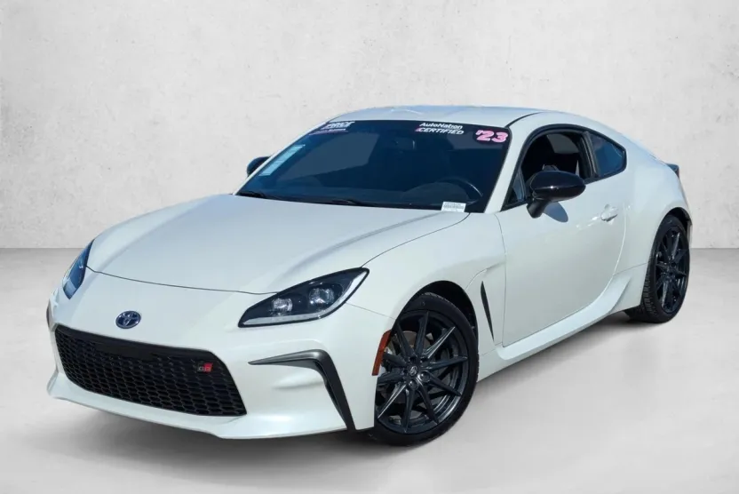 2023 Toyota GR86 Premium photo 1