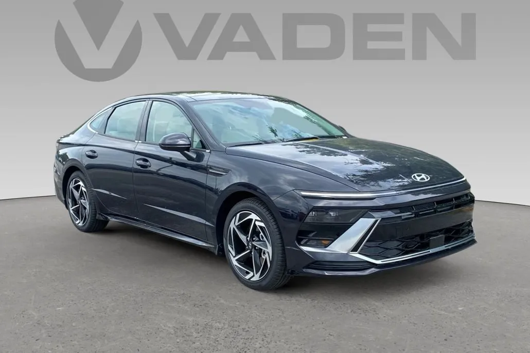 2024 Hyundai Sonata SEL photo 1