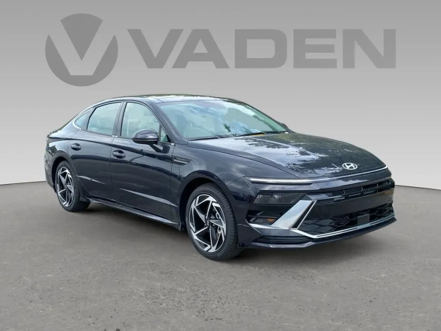 2024 Hyundai Sonata SEL photo 1