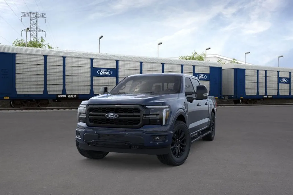 2025 Ford F-150 Lariat photo 1