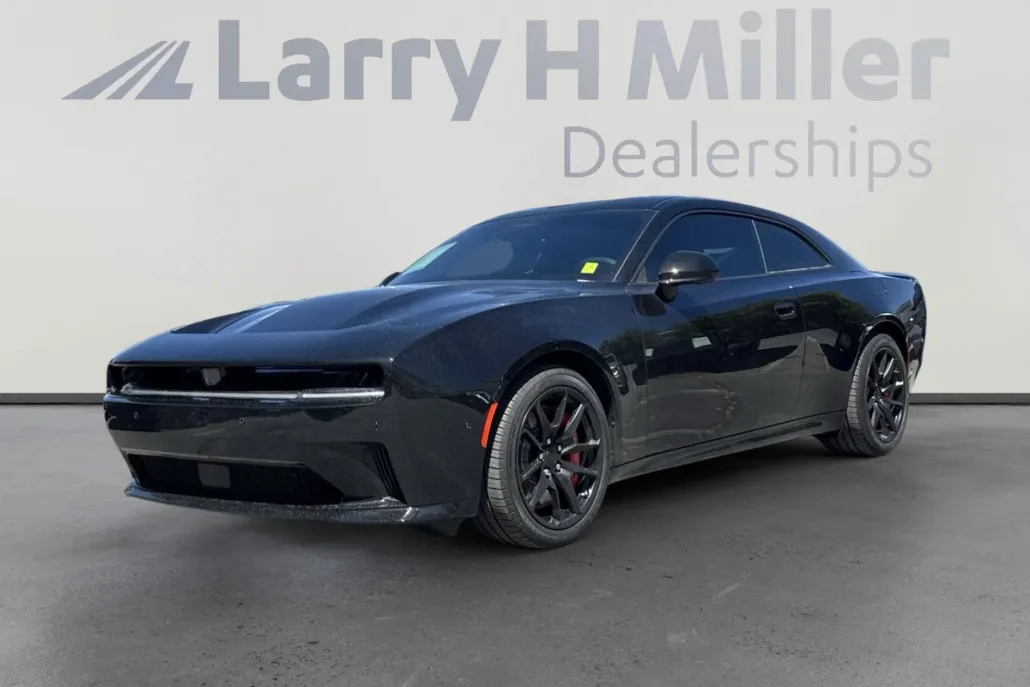 2024 Dodge Charger Daytona Scat Pack photo 1