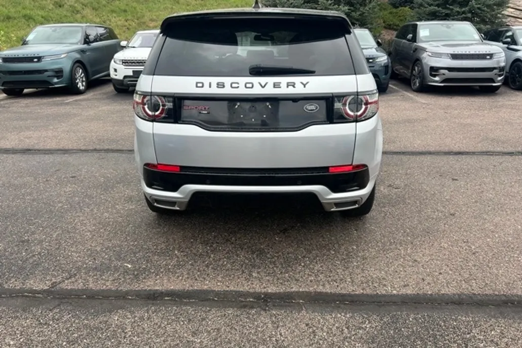 2018 Land Rover Discovery Sport HSE photo 1