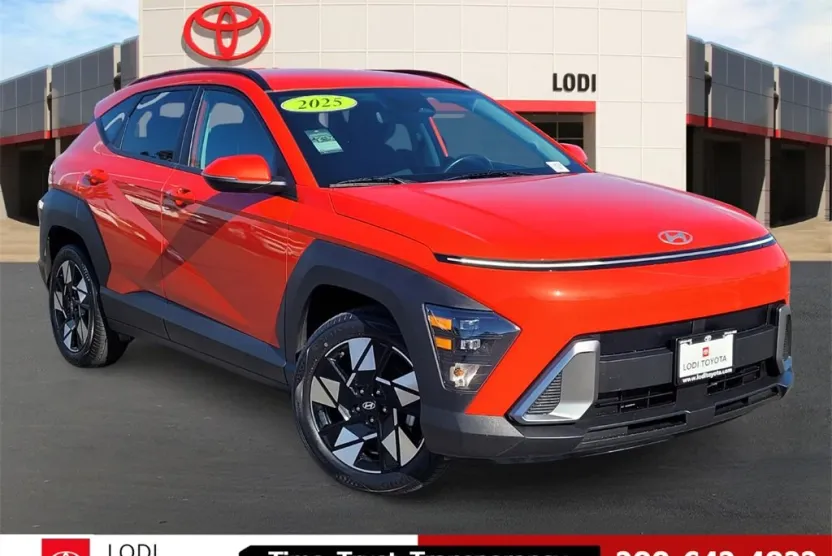 2025 Hyundai Kona SEL photo 1