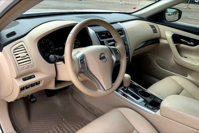 2013 Nissan Altima 3.5 SL photo 1