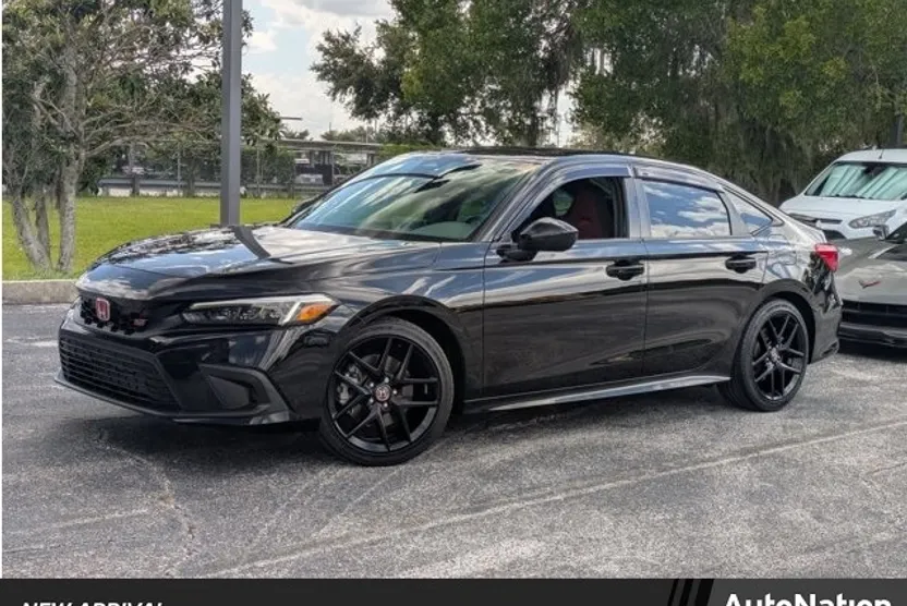 2022 Honda Civic Si photo 1