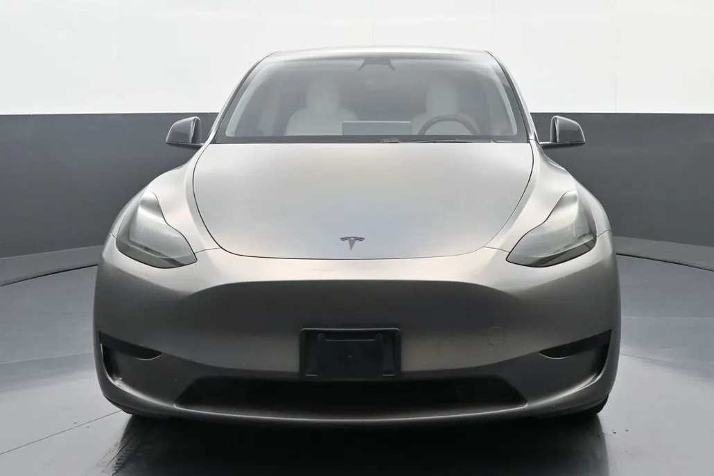2020 Tesla Model Y Long Range photo 1