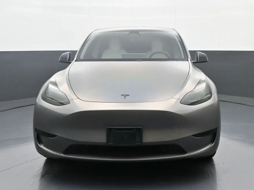 2020 Tesla Model Y Long Range photo 1