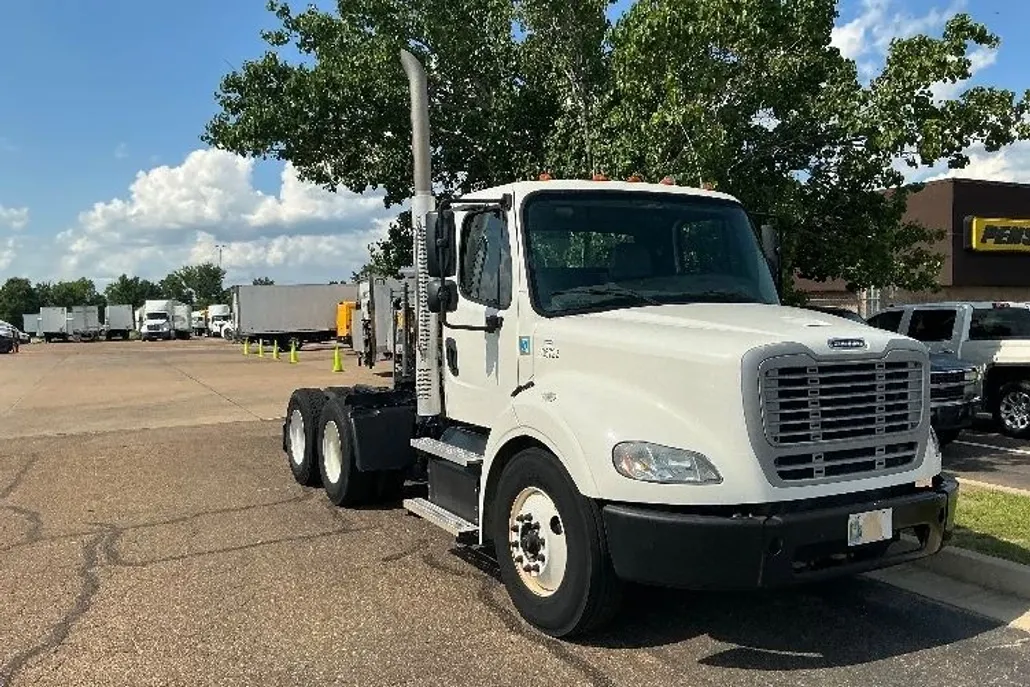 2020 Freightliner M2 112 Medium Duty photo 1