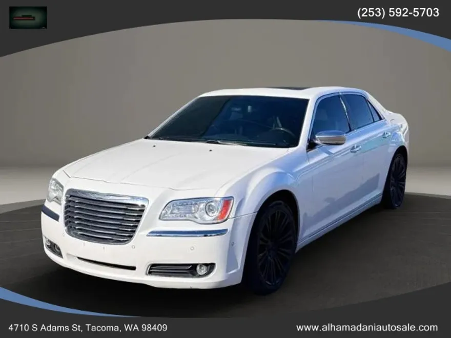 2011 Chrysler 300 C LX photo 1