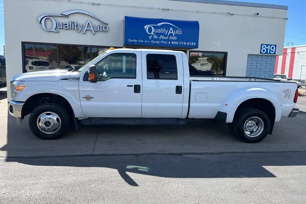 2016 Ford F-350 XLT photo 1