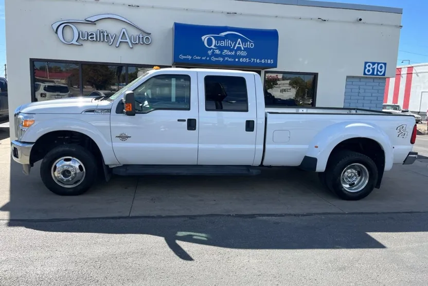 2016 Ford F-350 XLT photo 1