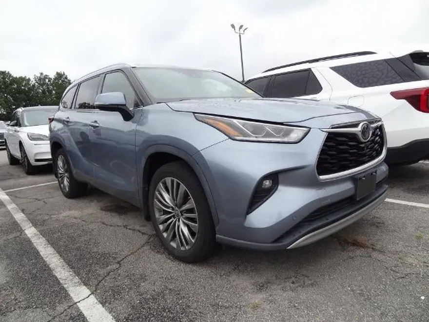 2020 Toyota Highlander Platinum photo 1