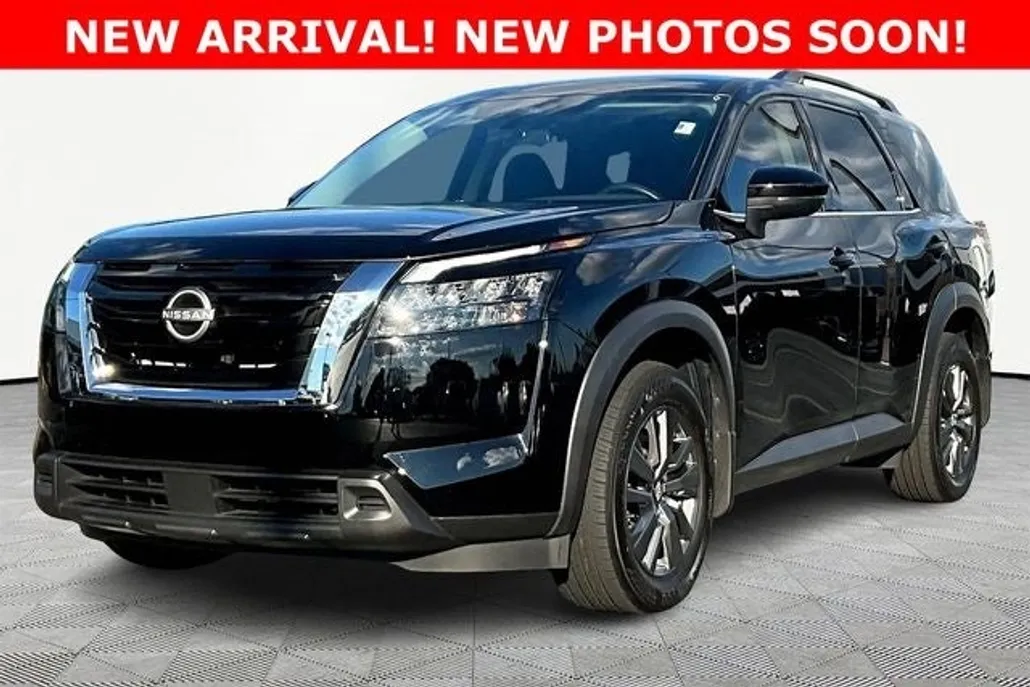 2024 Nissan Pathfinder SV photo 1