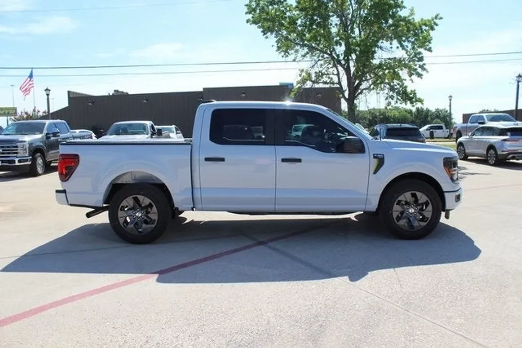 2025 Ford F-150 STX photo 1