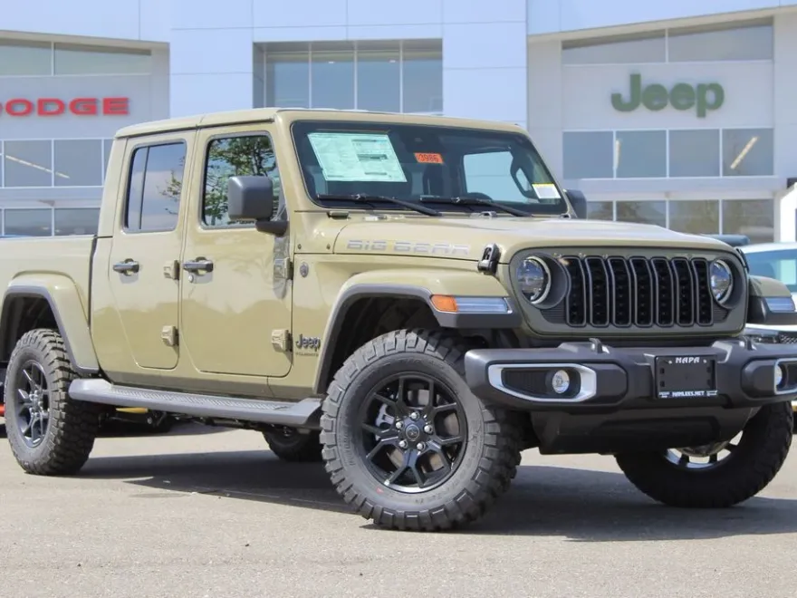 2025 Jeep Gladiator Sport photo 1