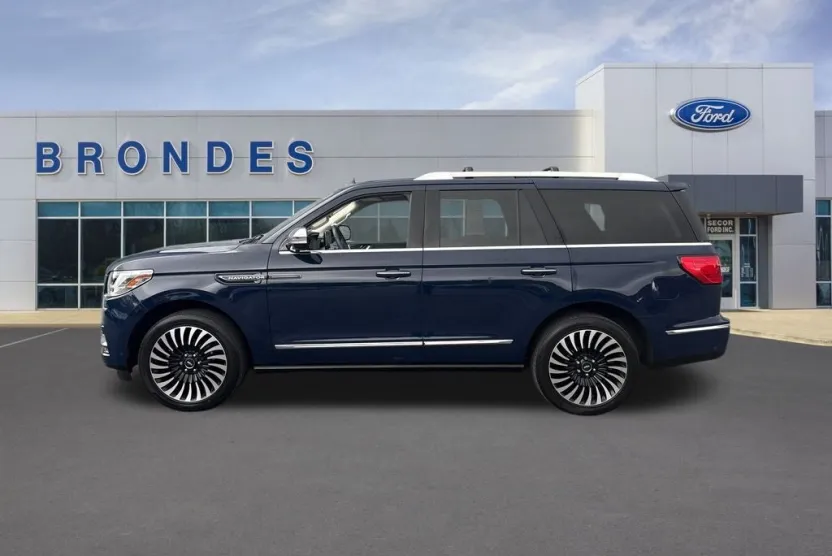 2020 Lincoln Navigator Black Label photo 1