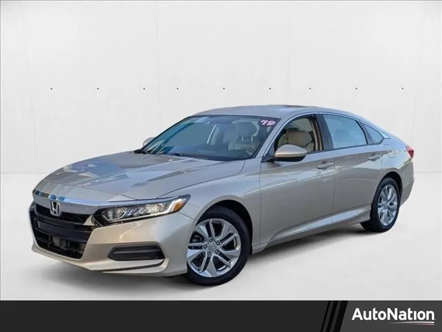 2019 Honda Accord LX 1.5T photo 1