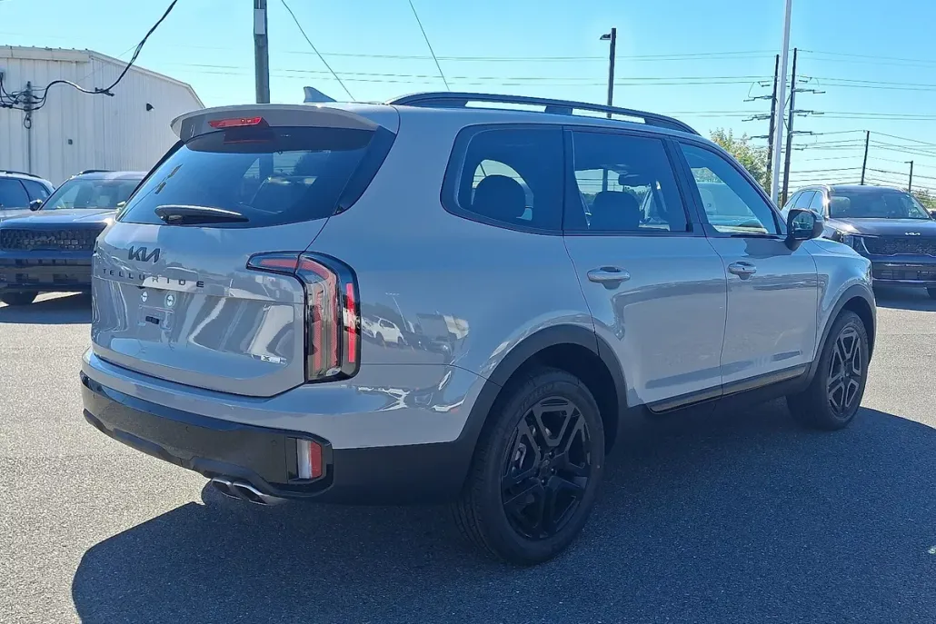 2025 Kia Telluride EX X-Line photo 1