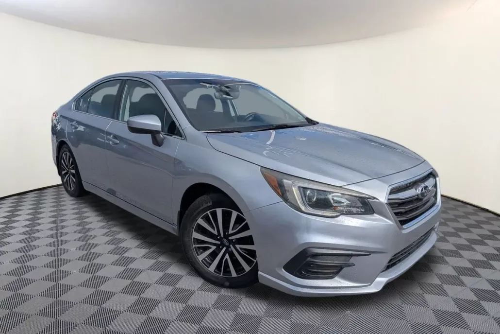 2019 Subaru Legacy 2.5i photo 1