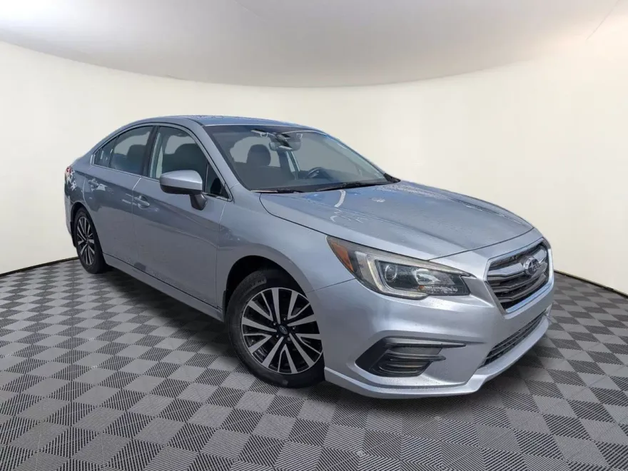 2019 Subaru Legacy 2.5i photo 1