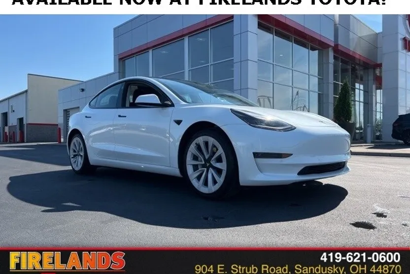 2021 Tesla Model 3 Standard Range Plus photo 1