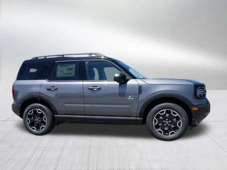 2025 Ford Bronco Sport Outer Banks photo 1