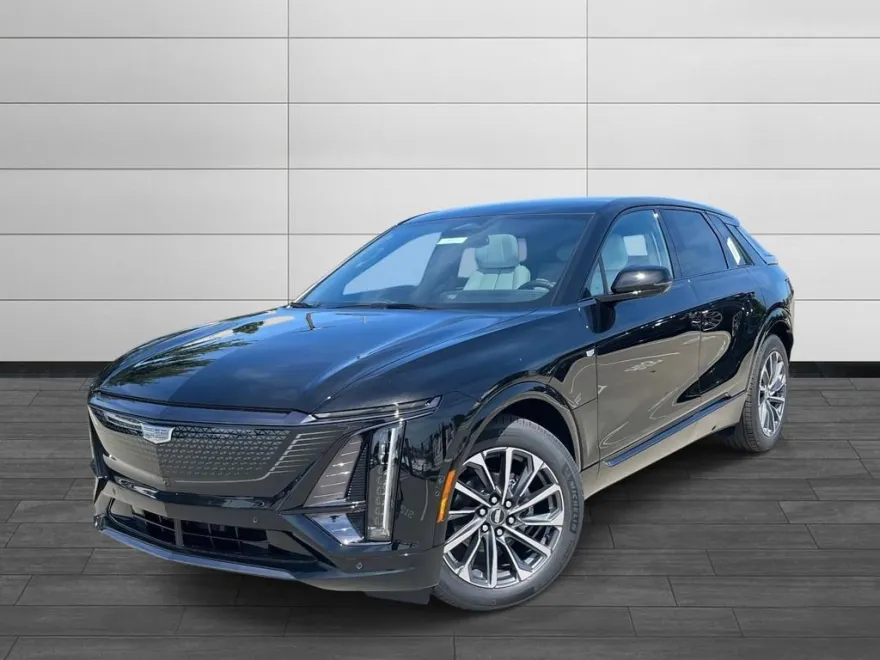 2026 Cadillac Lyriq Sport photo 1