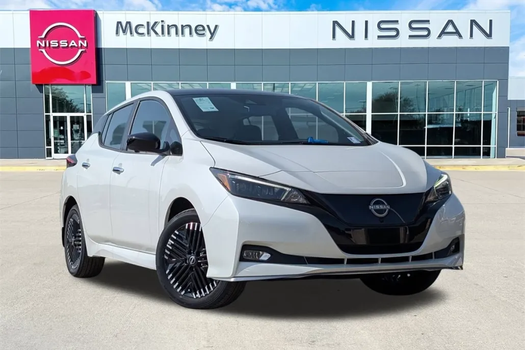 2025 Nissan Leaf SV Plus photo 1
