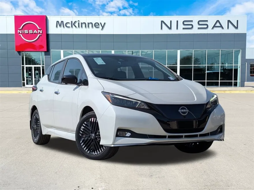2025 Nissan Leaf SV Plus photo 1