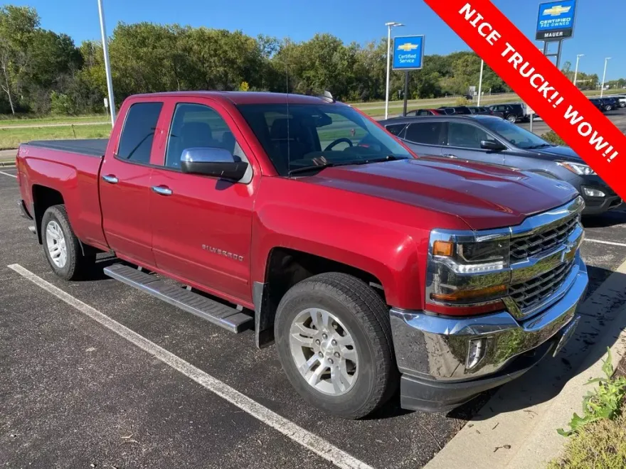 2018 Chevrolet Silverado 1500 LT photo 1