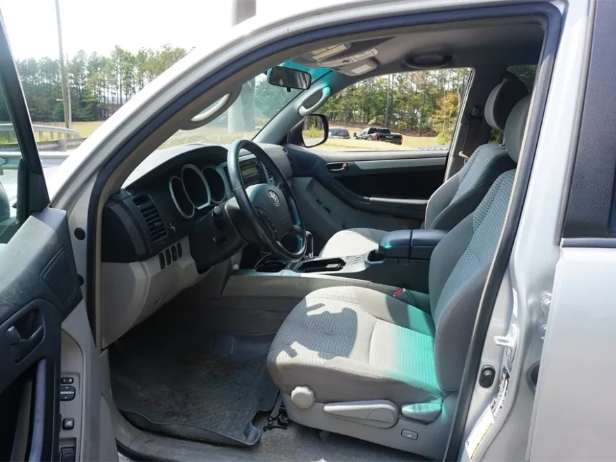 2007 Toyota 4Runner SR5 photo 1