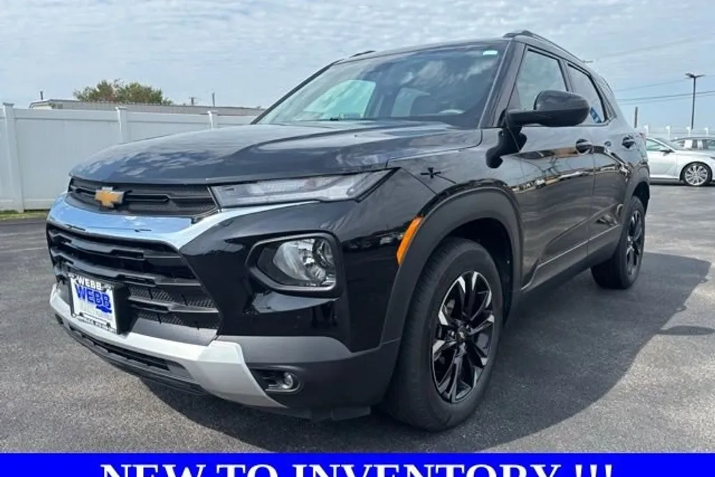 2023 Chevrolet Trailblazer LT photo 1