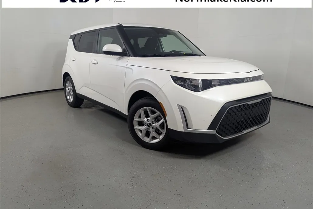 2025 Kia Soul S photo 1