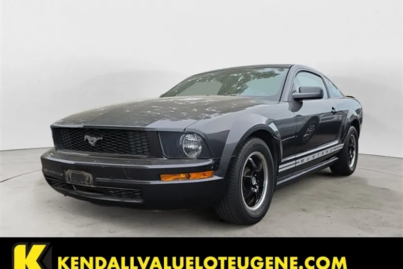 2007 Ford Mustang V6 Deluxe photo 1