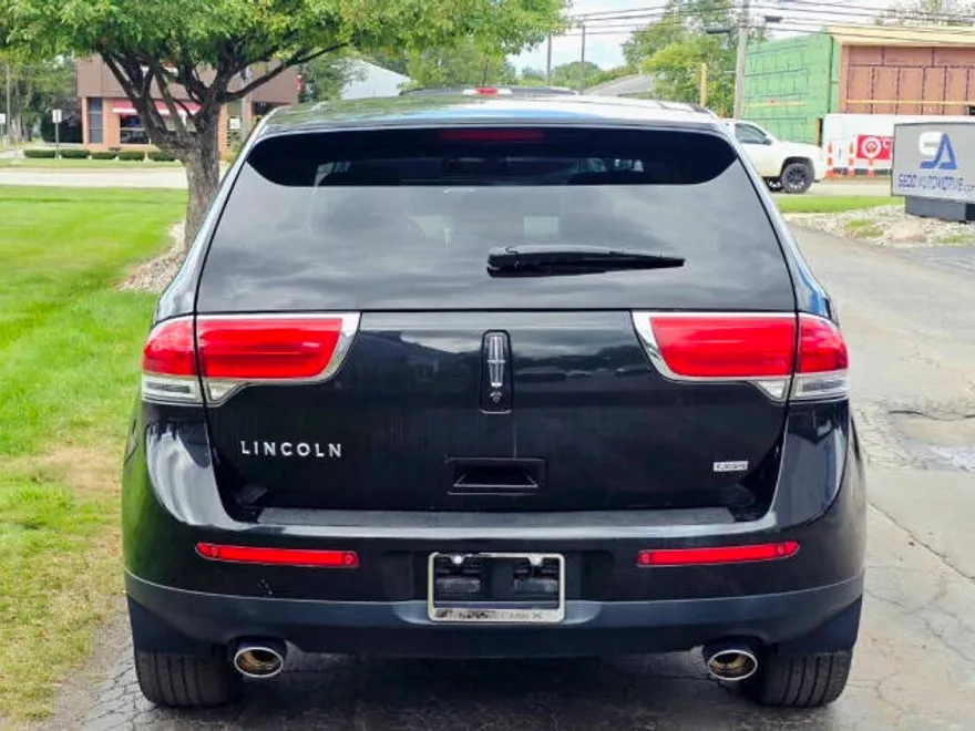 2013 Lincoln MKX Base photo 1