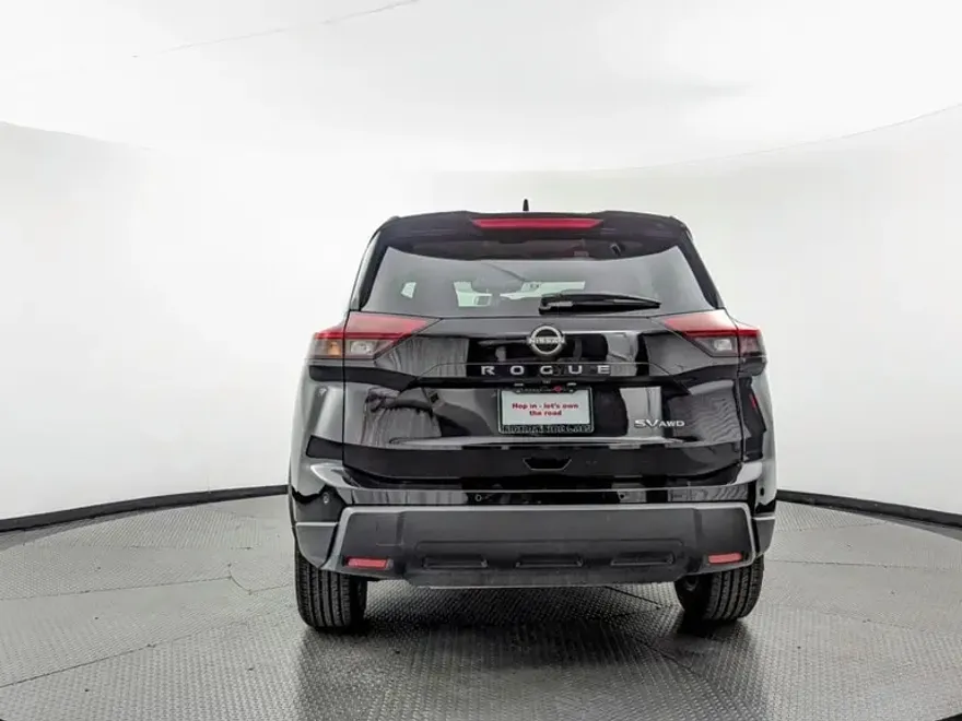 2024 Nissan Rogue SV photo 1
