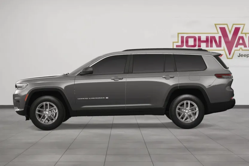 2025 Jeep Grand Cherokee Laredo Altitude photo 1