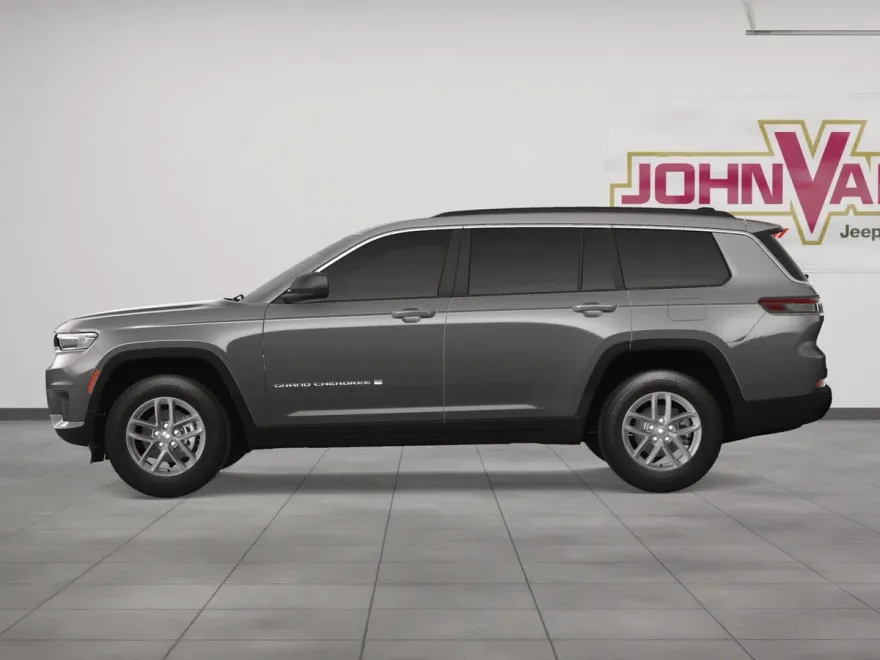2025 Jeep Grand Cherokee Laredo Altitude photo 1
