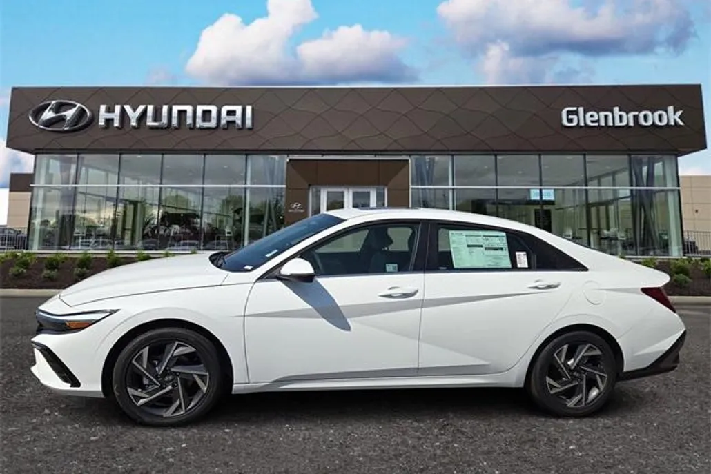 2025 Hyundai Elantra Hybrid Limited photo 1