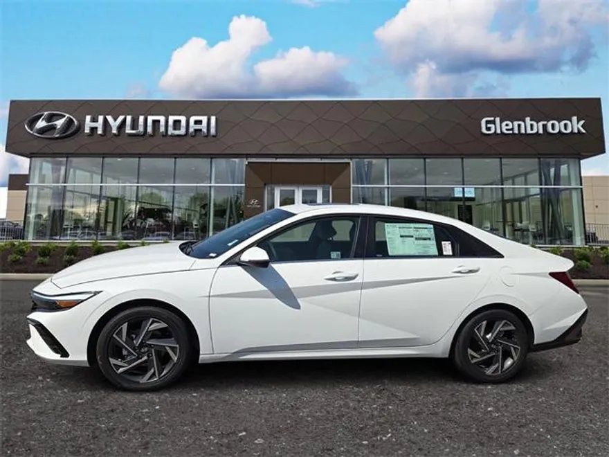 2025 Hyundai Elantra Hybrid Limited photo 1