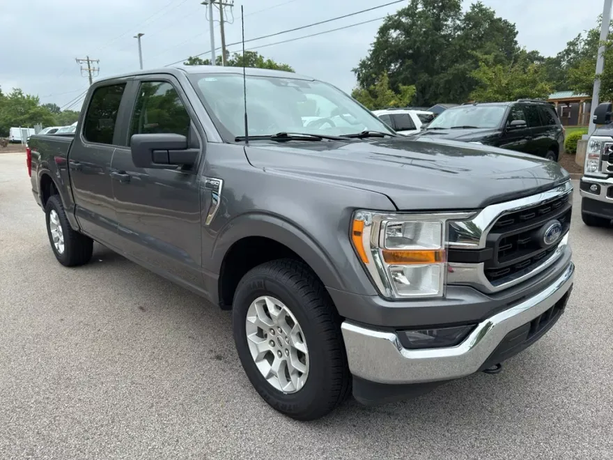 2023 Ford F-150 XLT photo 1
