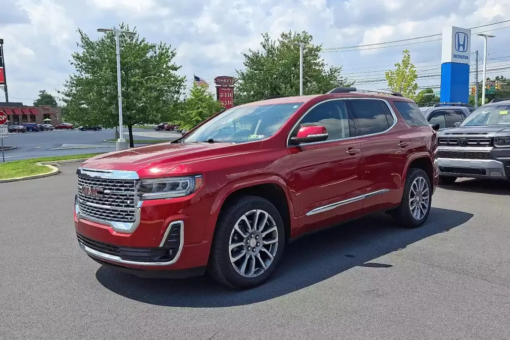 2023 Gmc Acadia Denali photo 1