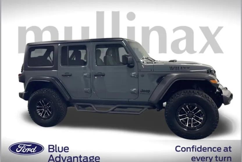 2024 Jeep Wrangler Willys photo 1