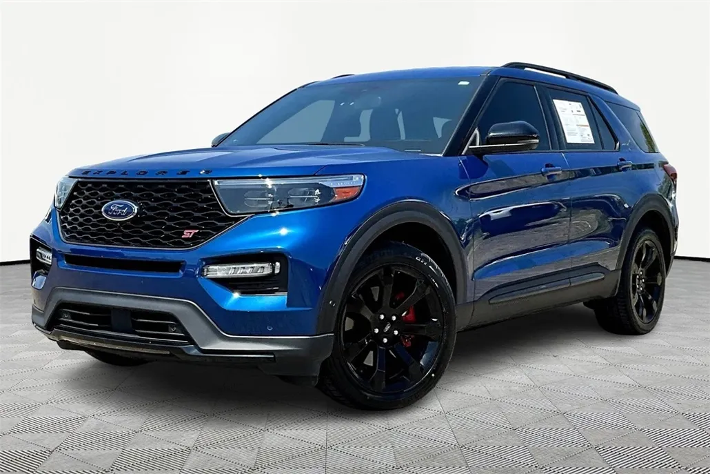 2022 Ford Explorer ST photo 1