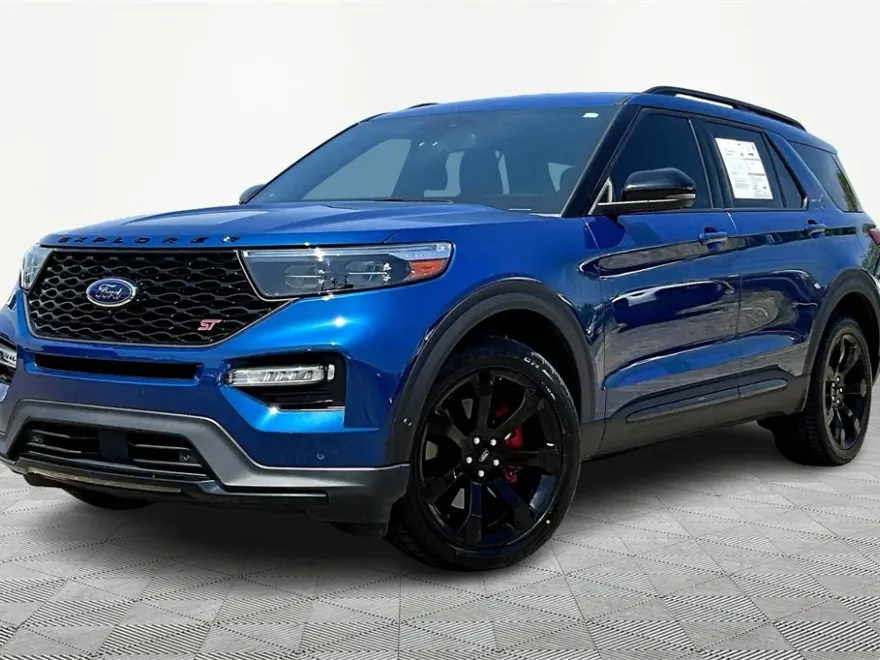 2022 Ford Explorer ST photo 1