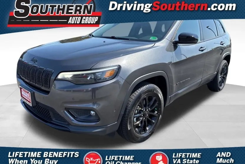 2023 Jeep Cherokee Altitude photo 1